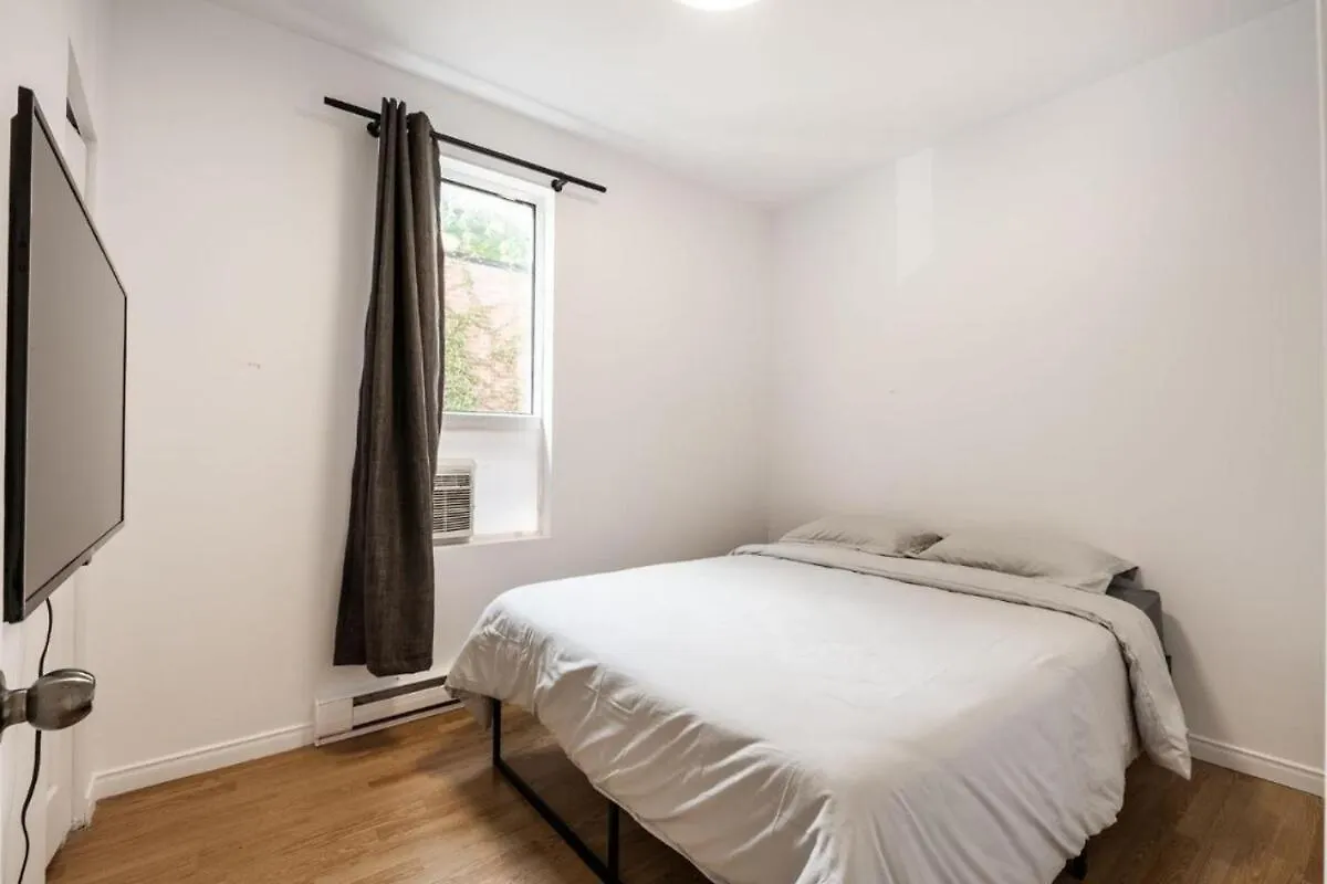 C 09 - 1 Bedroom Apartment モントリオール